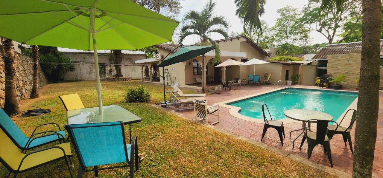 Camilas Hotel San Pedro Sula Exterior foto