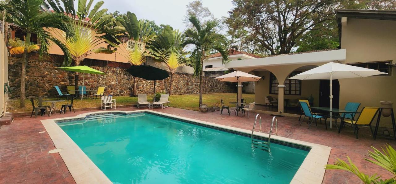 Camilas Hotel San Pedro Sula Exterior foto
